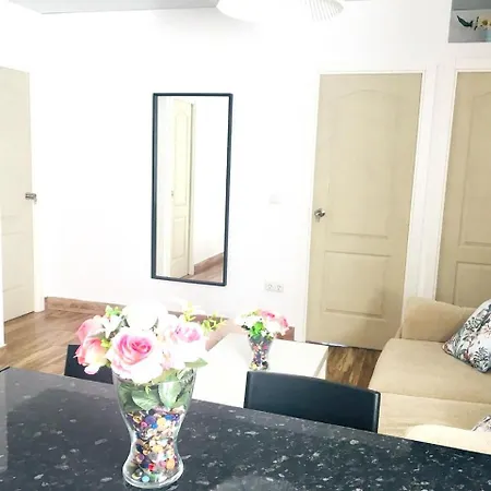 With 3 Bedrooms In Malaga, With Wifi