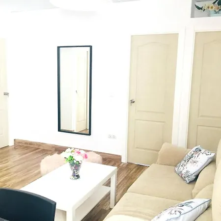 With 3 Bedrooms In Malaga, With Wifi